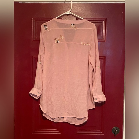 Figueroa & Flower Women's Sheer Flower Embroidered Button Up Blouse Size 1X - Picture 2 of 15